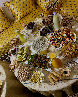 Plats et table du restaurant du Riad Fès Bab Rcif 6